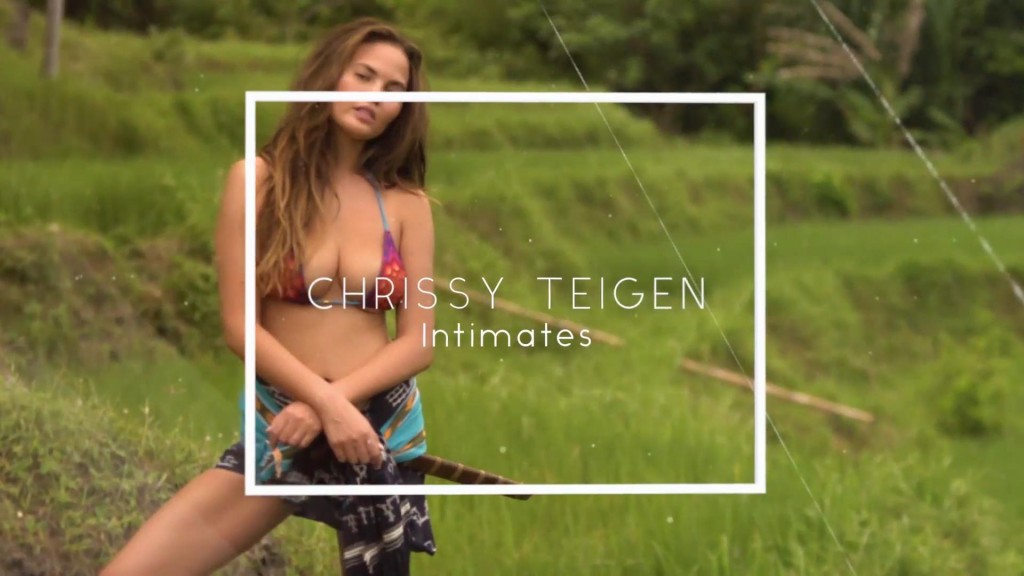 Chrissy Teigen_3