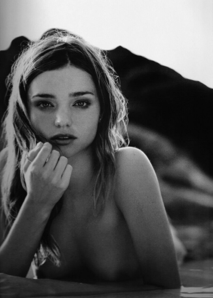 Miranda Kerr Naked 11