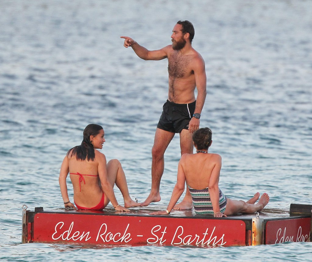 Pippa Middleton Bikini 10