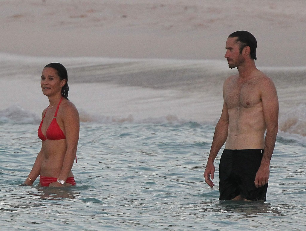 Pippa Middleton Bikini 17