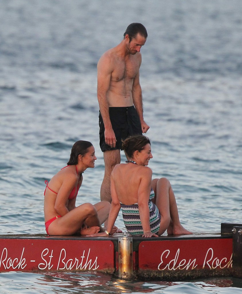 Pippa Middleton Bikini 19