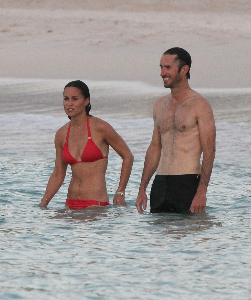 Pippa Middleton Bikini 31