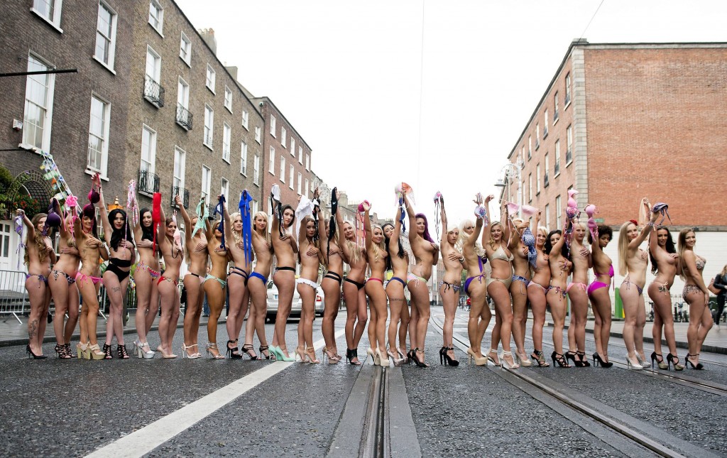 Miss-Bikini-Ireland-Girls-Go-Topless-7