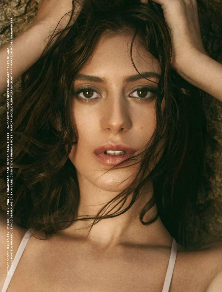 Alejandra-Guilmant-Topless-10