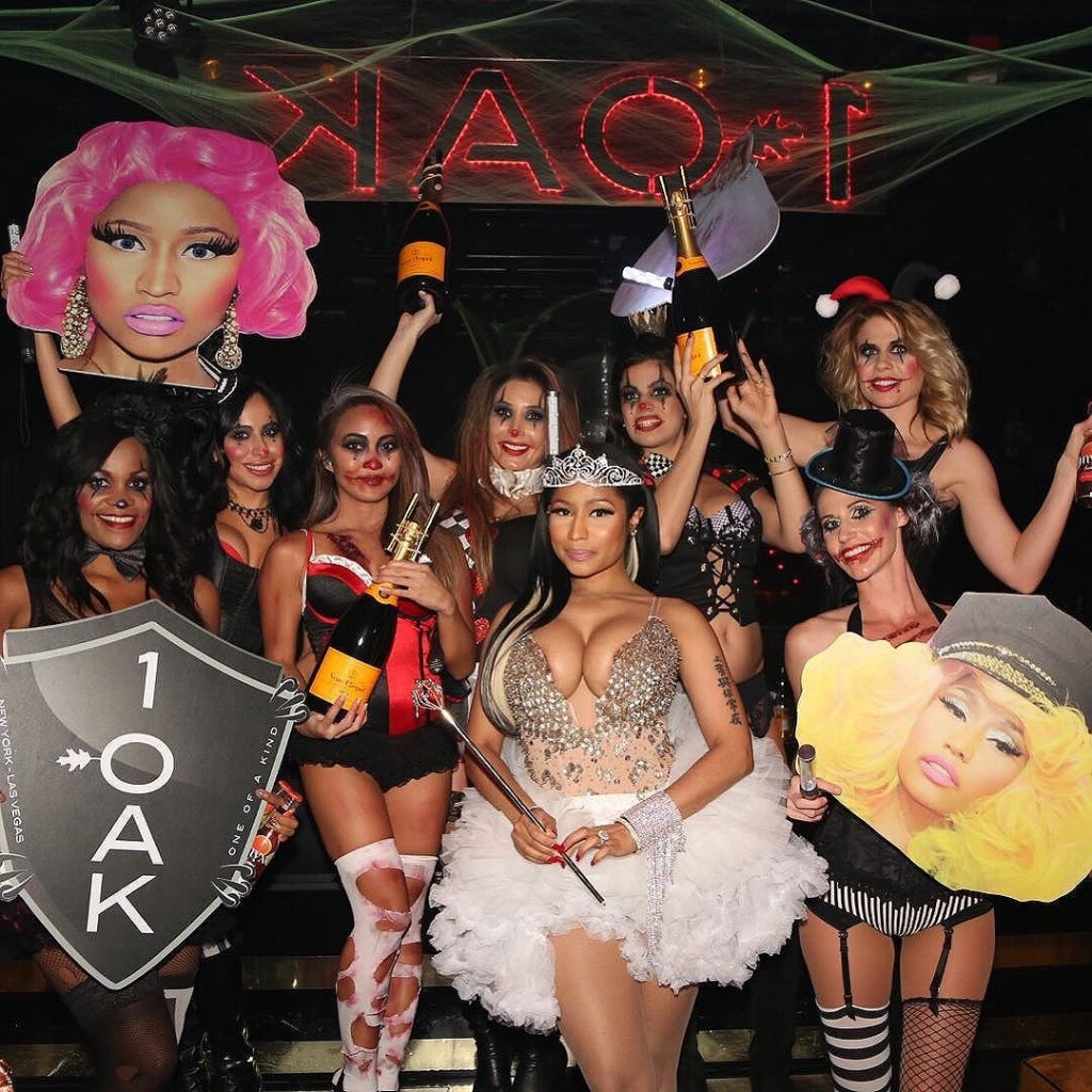 Nicki-Minaj-Cleavage-3