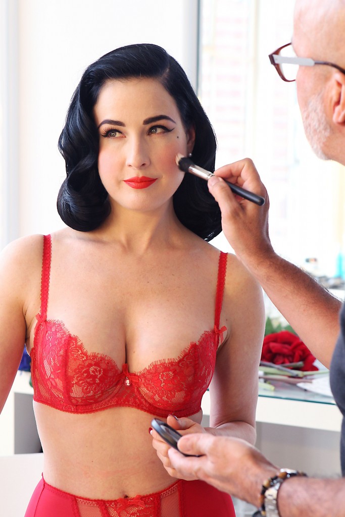 Dita-Von-Teese-Sexy-60