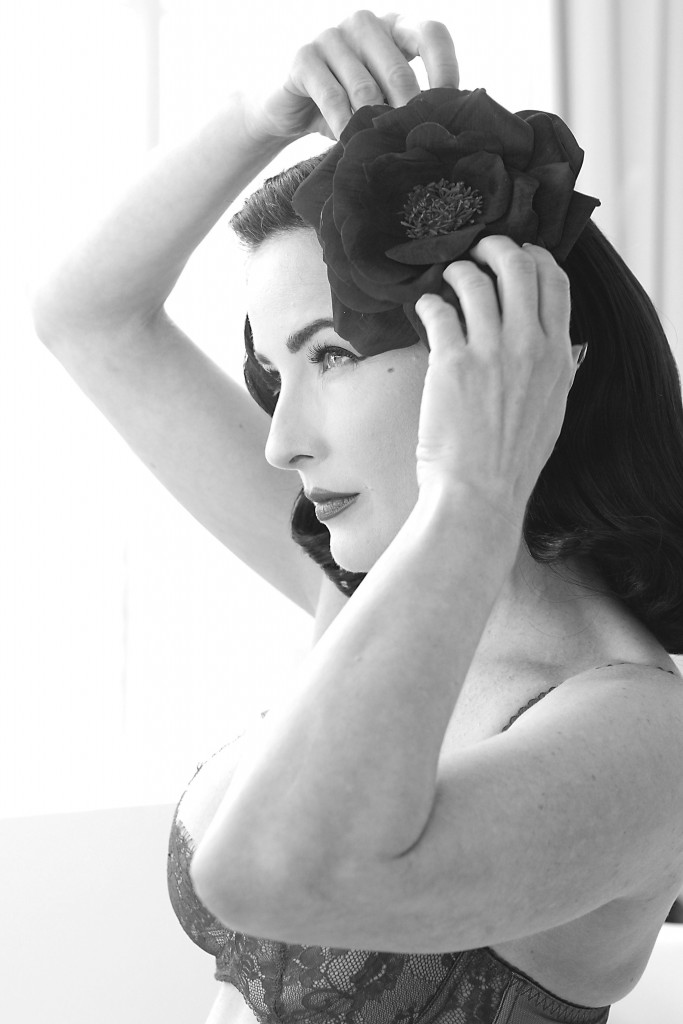 Dita-Von-Teese-Sexy-63