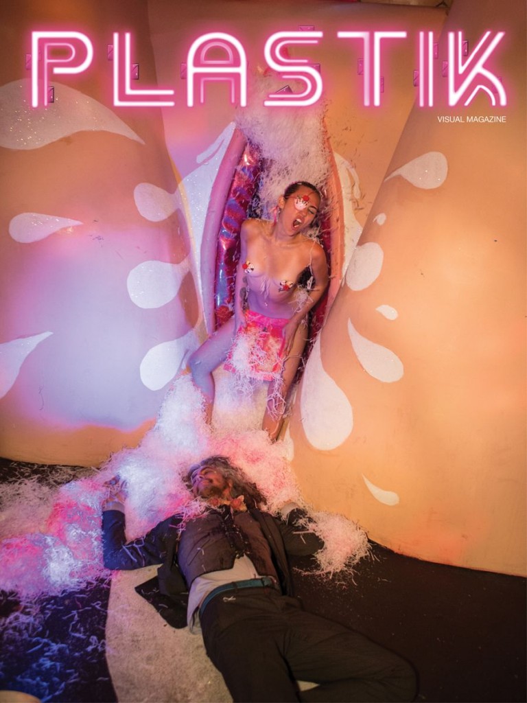 Miley-Cyrus-Plastik-Magazine-5