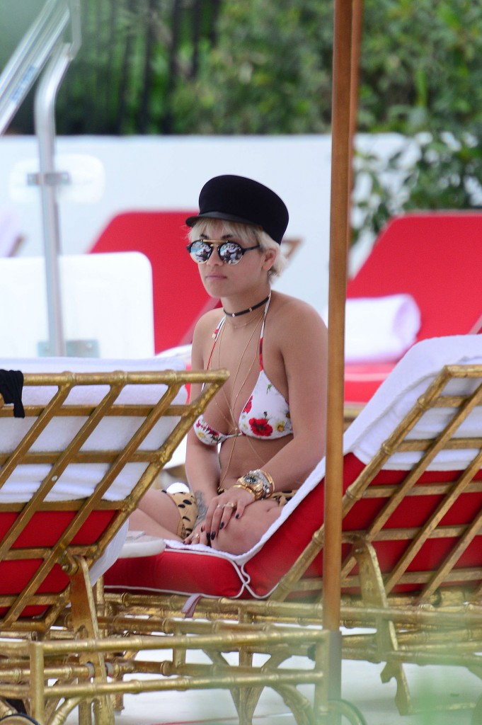 Rita-Ora-in-a-Bikini-55