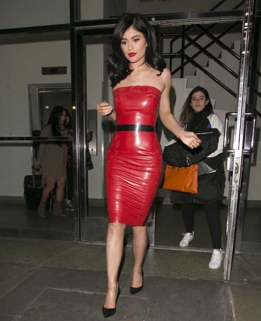 Kylie-Jenner-in-a-Red-Latex-Dress-9