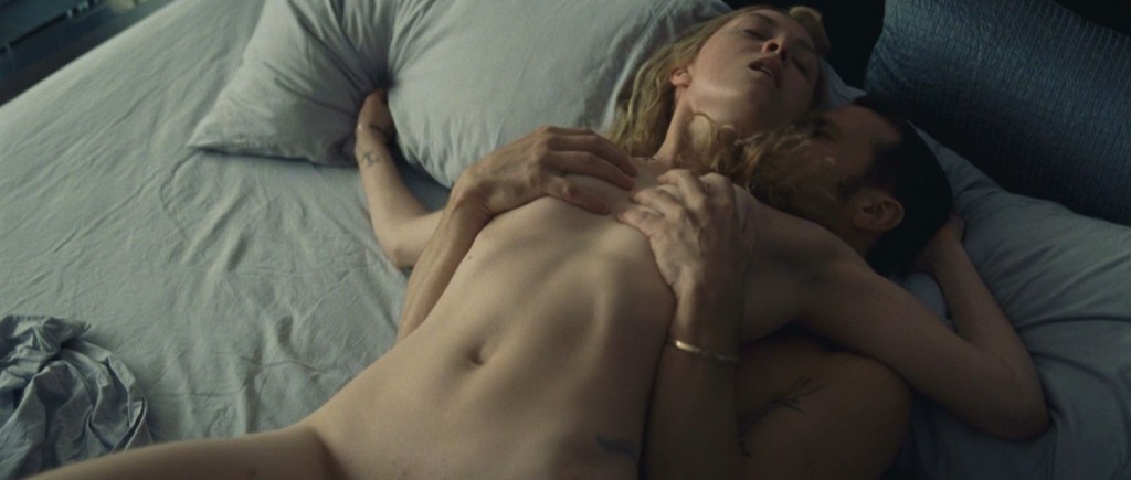 Evelyne Brochu Nude 2