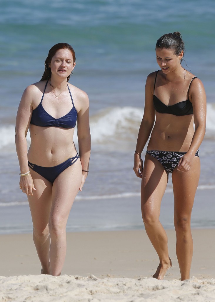 Bonnie Wright Sexy 15