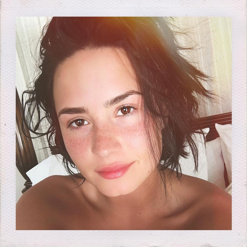 Demi Lovato No Makeup 1