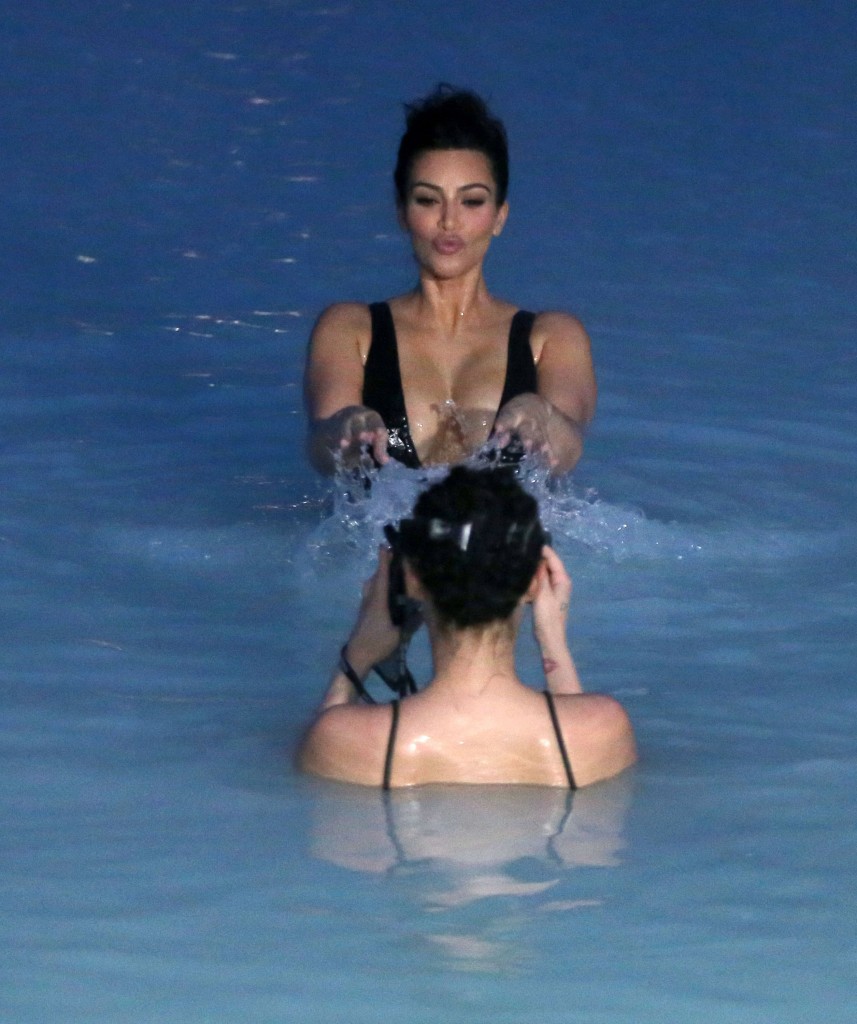 Kim Kardashian Sexy 14