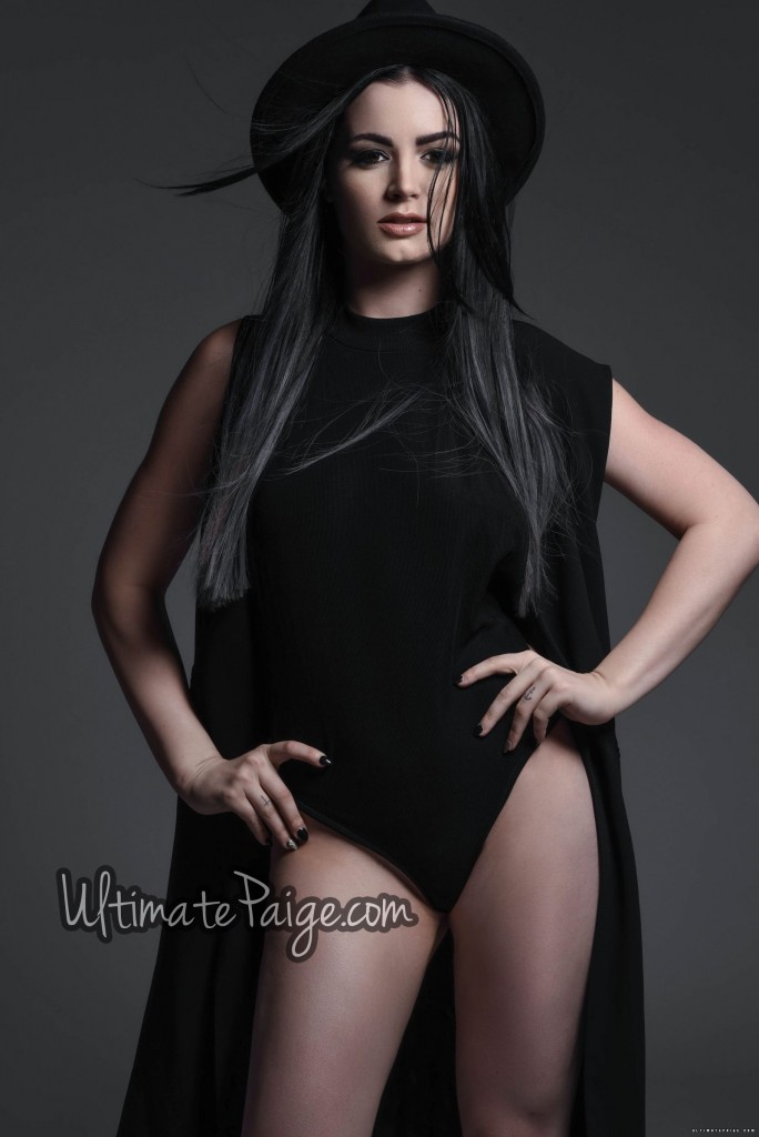 Paige (WWE) Sexy 5