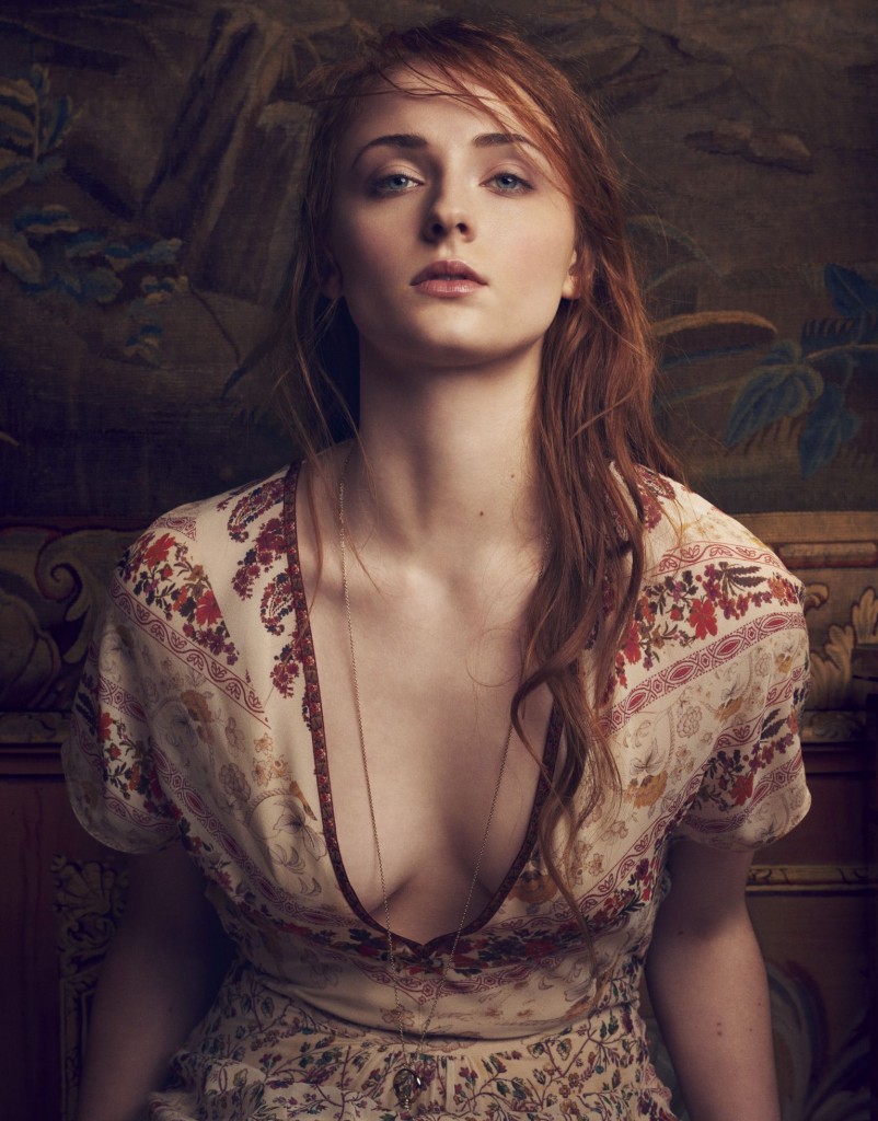 Sophie Turner Sexy 3