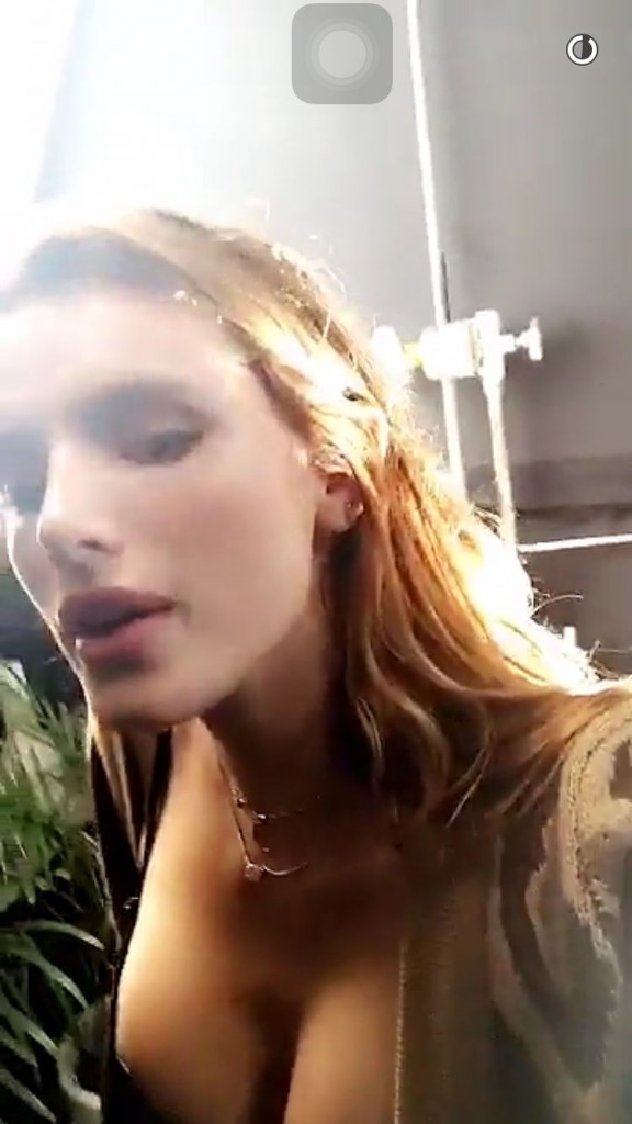 Bella Thorne Sexy 6