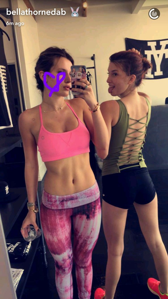 Bella Thorne Sexy Photos 13