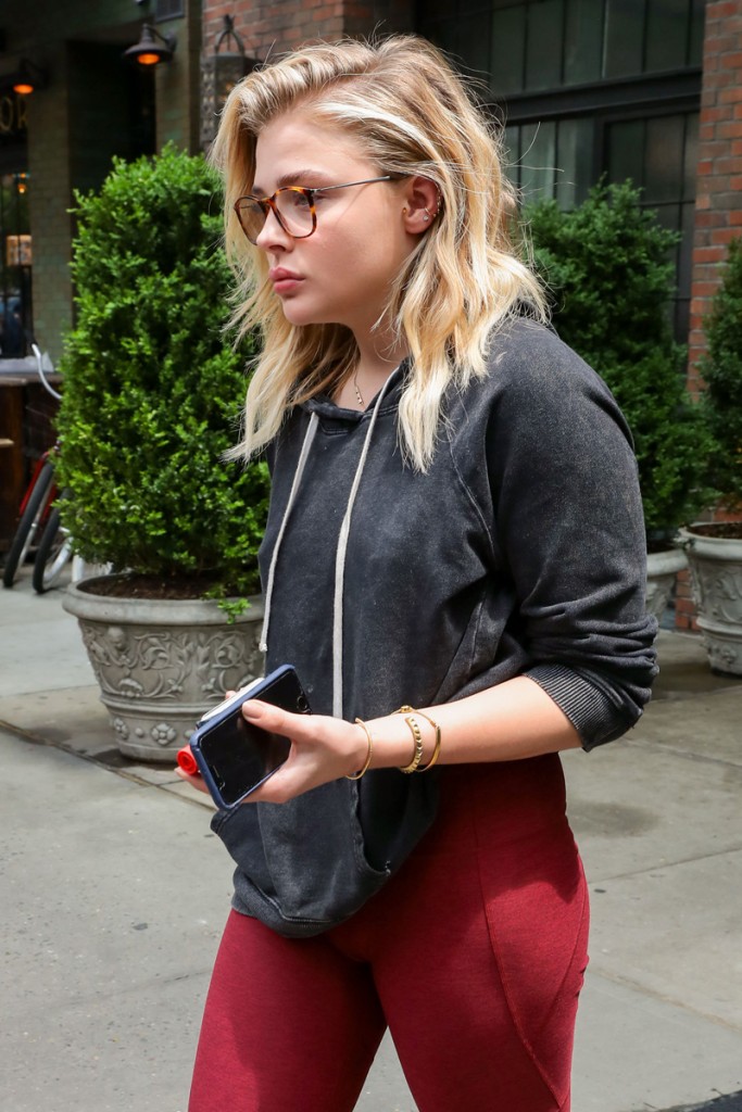 Chloe Moretz Cameltoe 1