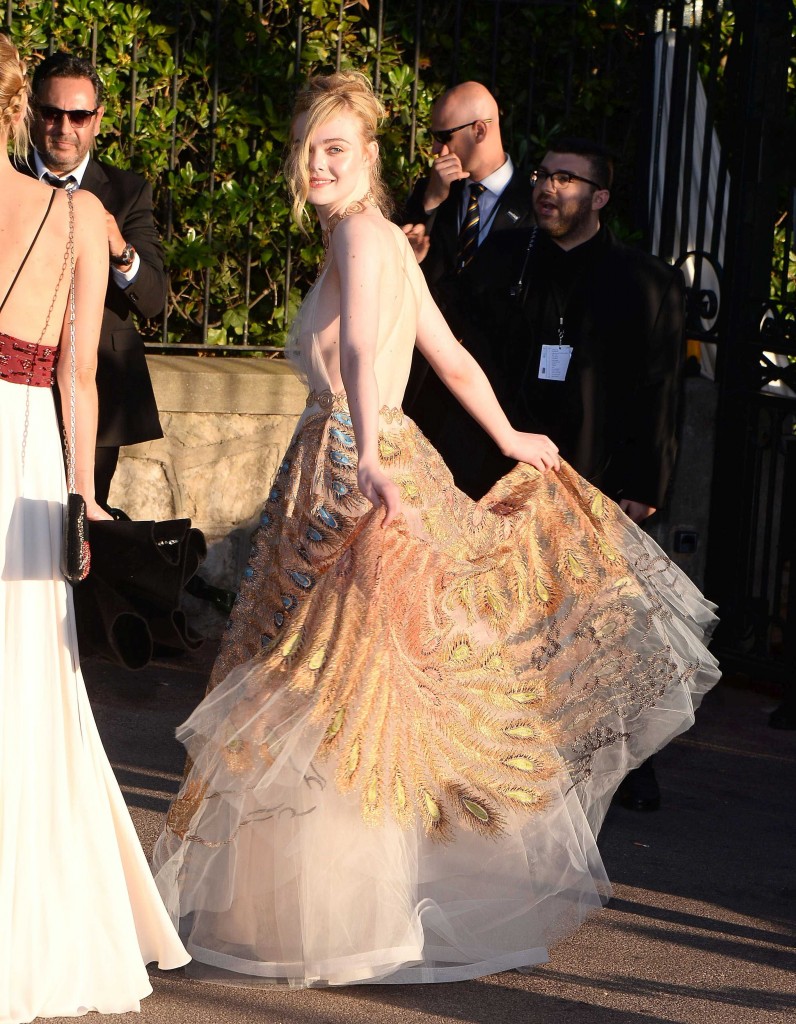 Elle Fanning Sexy 28