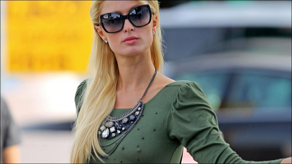 Paris Hilton Oops 79