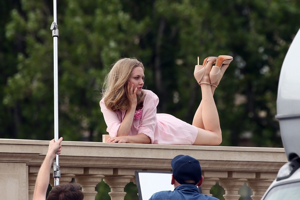 Amanda Seyfried Upskirt 43