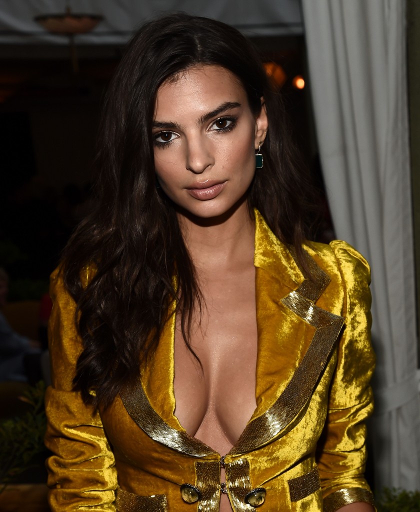 Emily Ratajkowski Braless 9