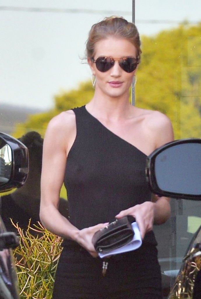 Rosie Huntington-Whiteley Braless 2