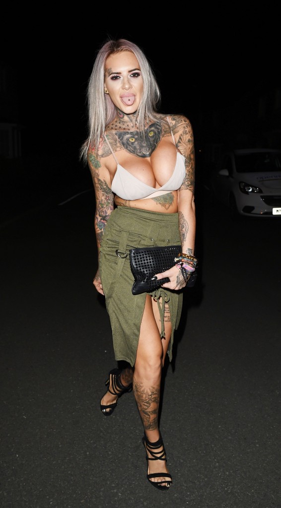 Jemma Lucy Cleavage 31