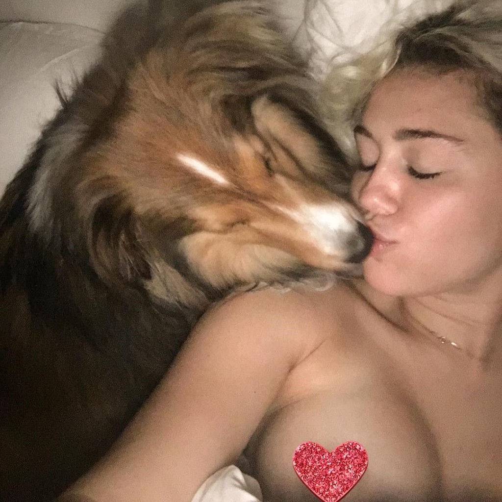 Miley Cyrus Topless