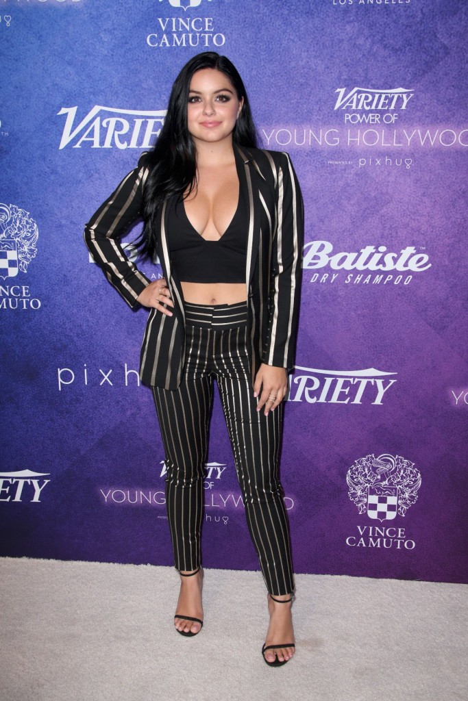 Ariel Winter Cleavage 1