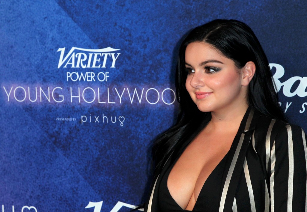 Ariel Winter Cleavage 8