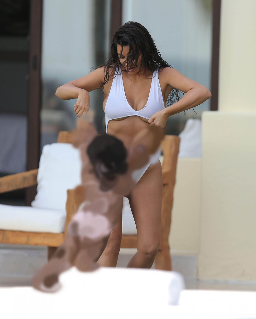 Kim Kardashian Sexy 8