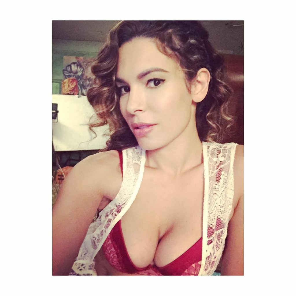 Nadine Velazquez Cleavage 2