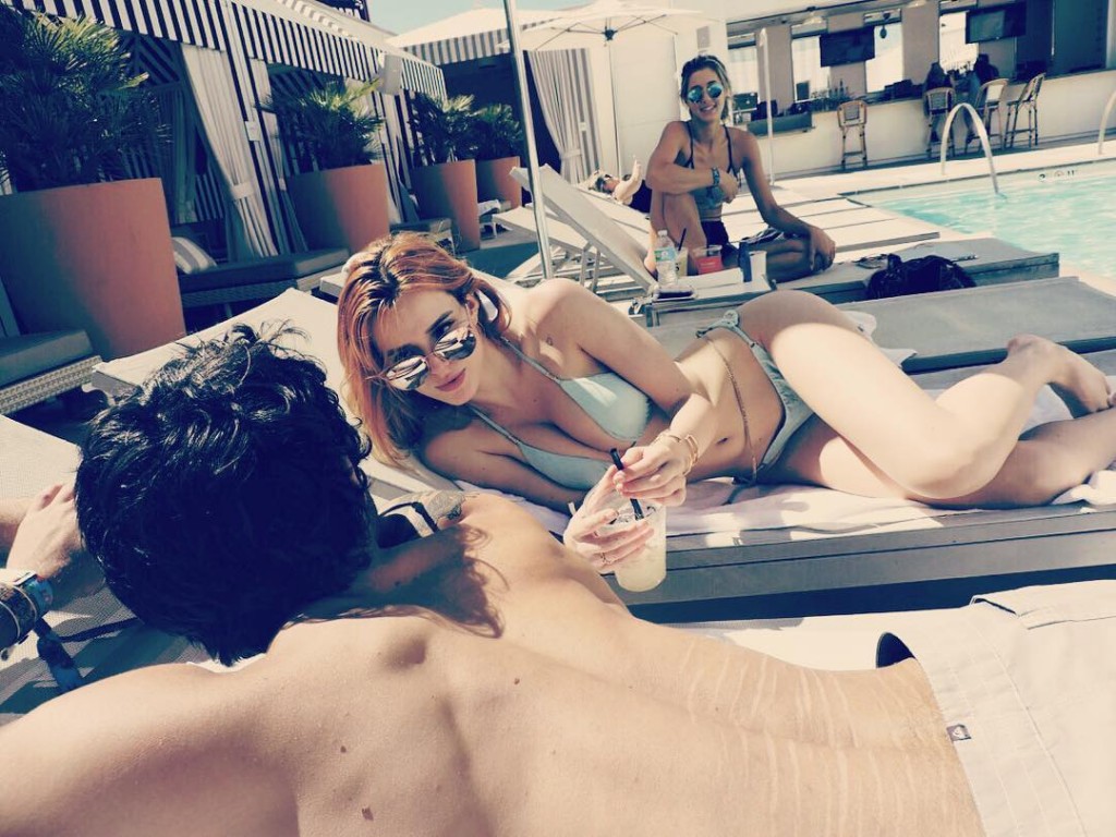 Bella Thorne Sexy 0