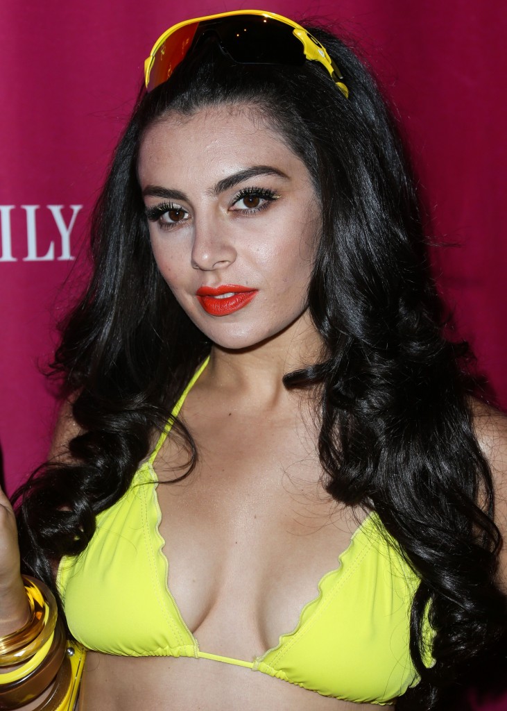 Charli XCX Sexy 2