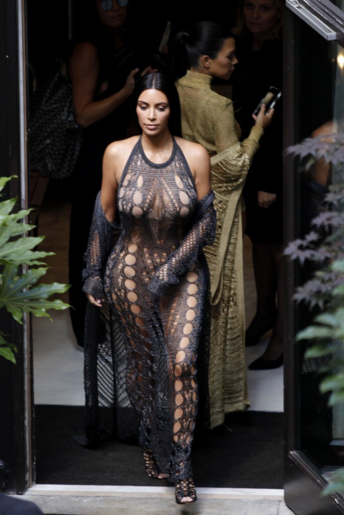 Kim Kardashian Sexy 1