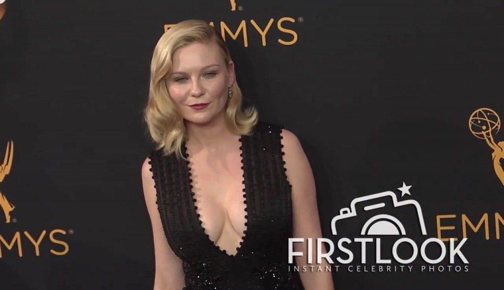 Kirsten Dunst Cleavage 123