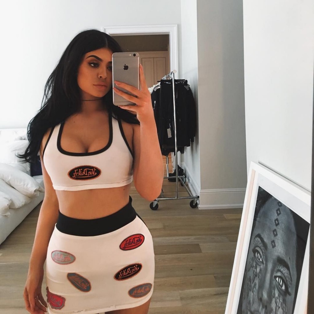 Kylie Jenner Sexy 6