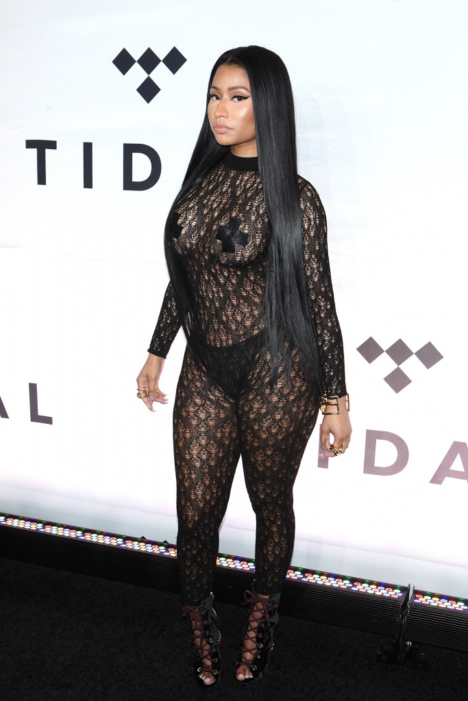 Nicki Minaj Sexy - 22