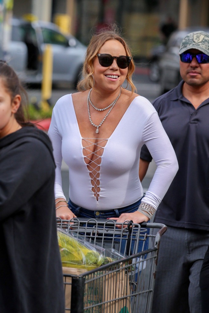 Mariah Carey Braless 6