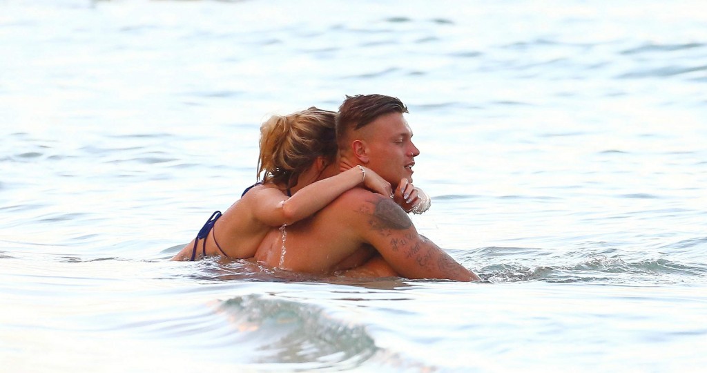 Olivia Buckland Sexy 18