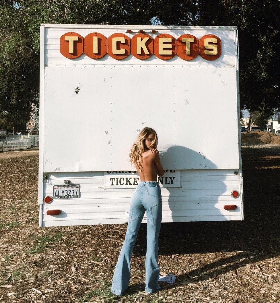 Sahara Ray Sexy & Topless 18