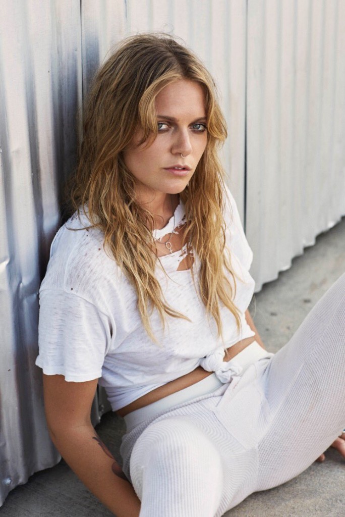 Tove Lo Topless Sexy 5