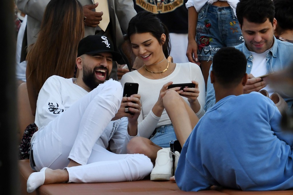 Kendall Jenner Braless 4