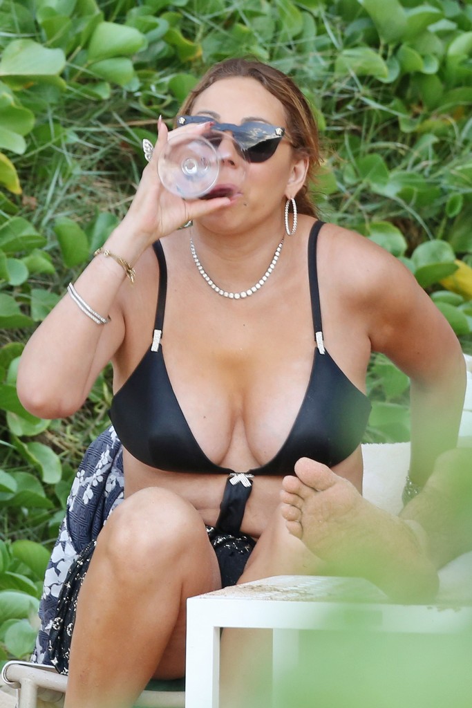 Mariah Carey Nip Slip 30