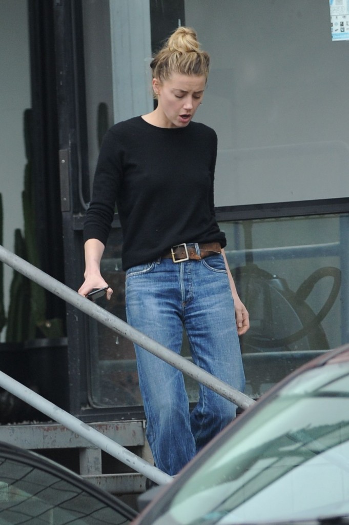 Amber Heard Pokies 8