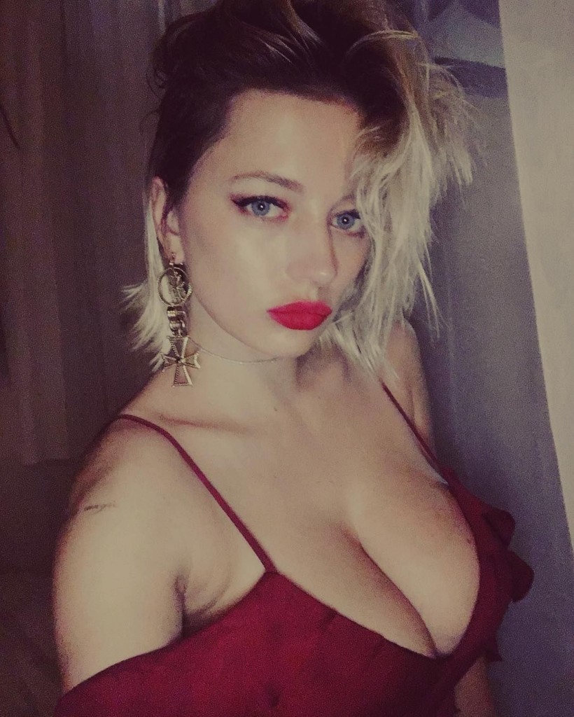 Caroline Vreeland Sexy 8