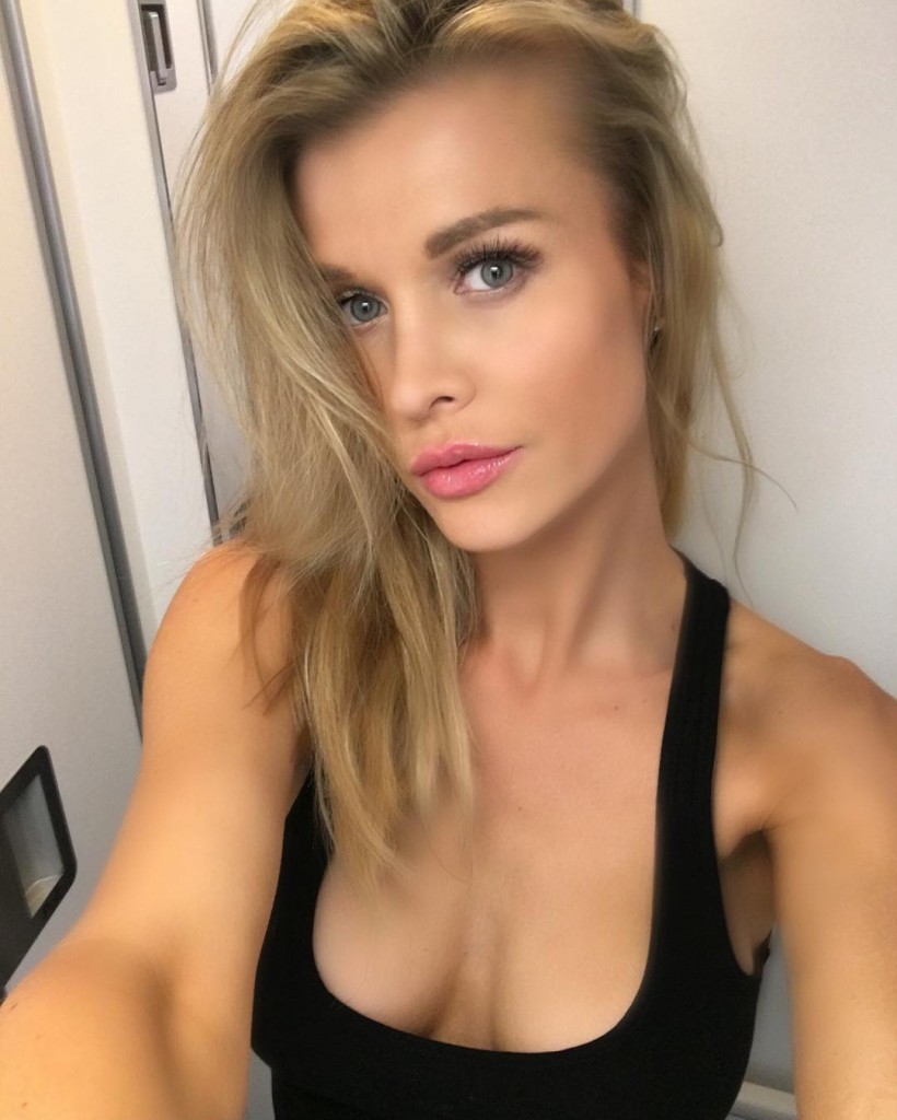 Joanna Krupa Sexy 4